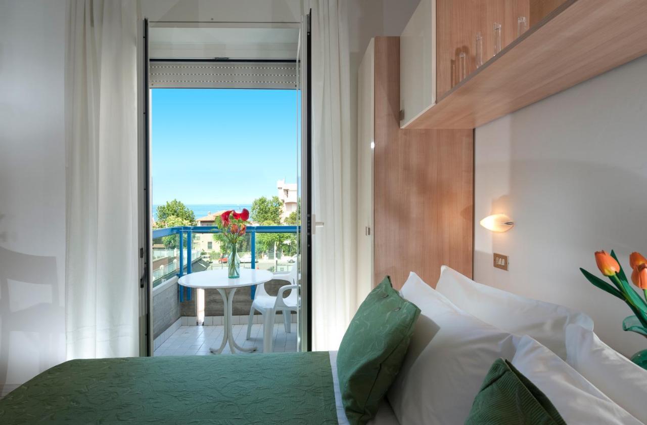 Hotel Felix Rimini Pokoj fotografie